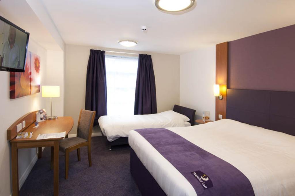 Premier Inn London Kensington 部屋 写真