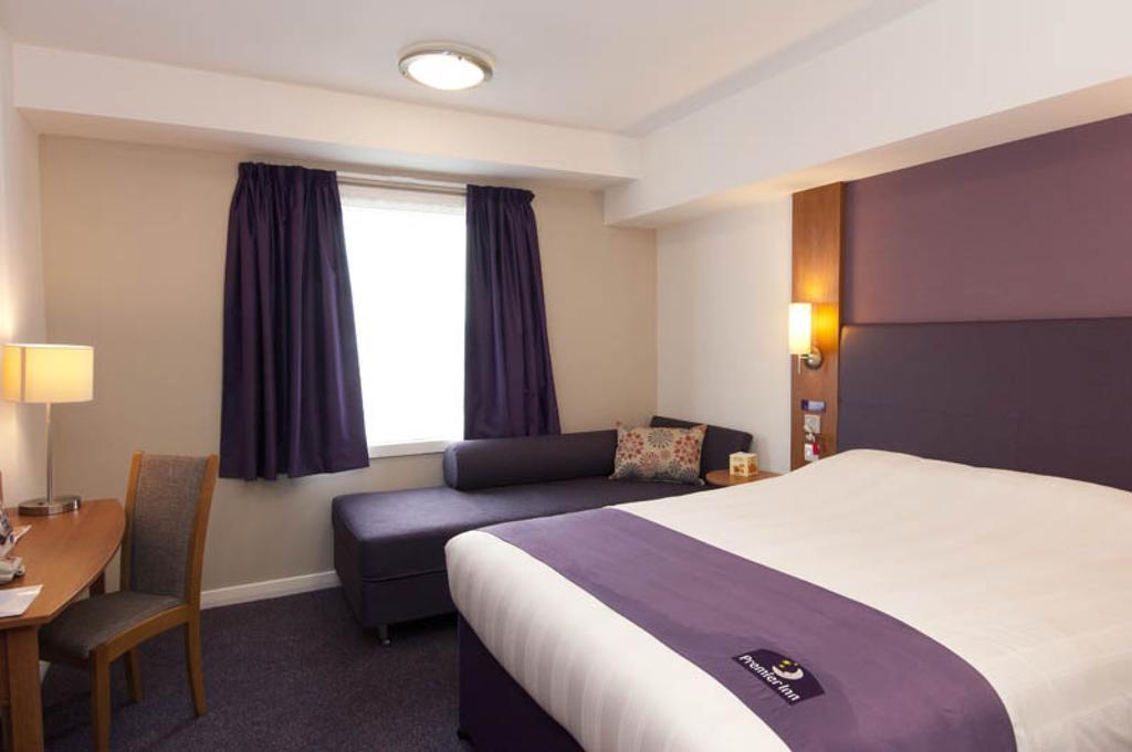 Premier Inn London Kensington 部屋 写真