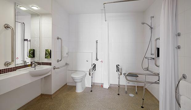 Premier Inn London Kensington エクステリア 写真